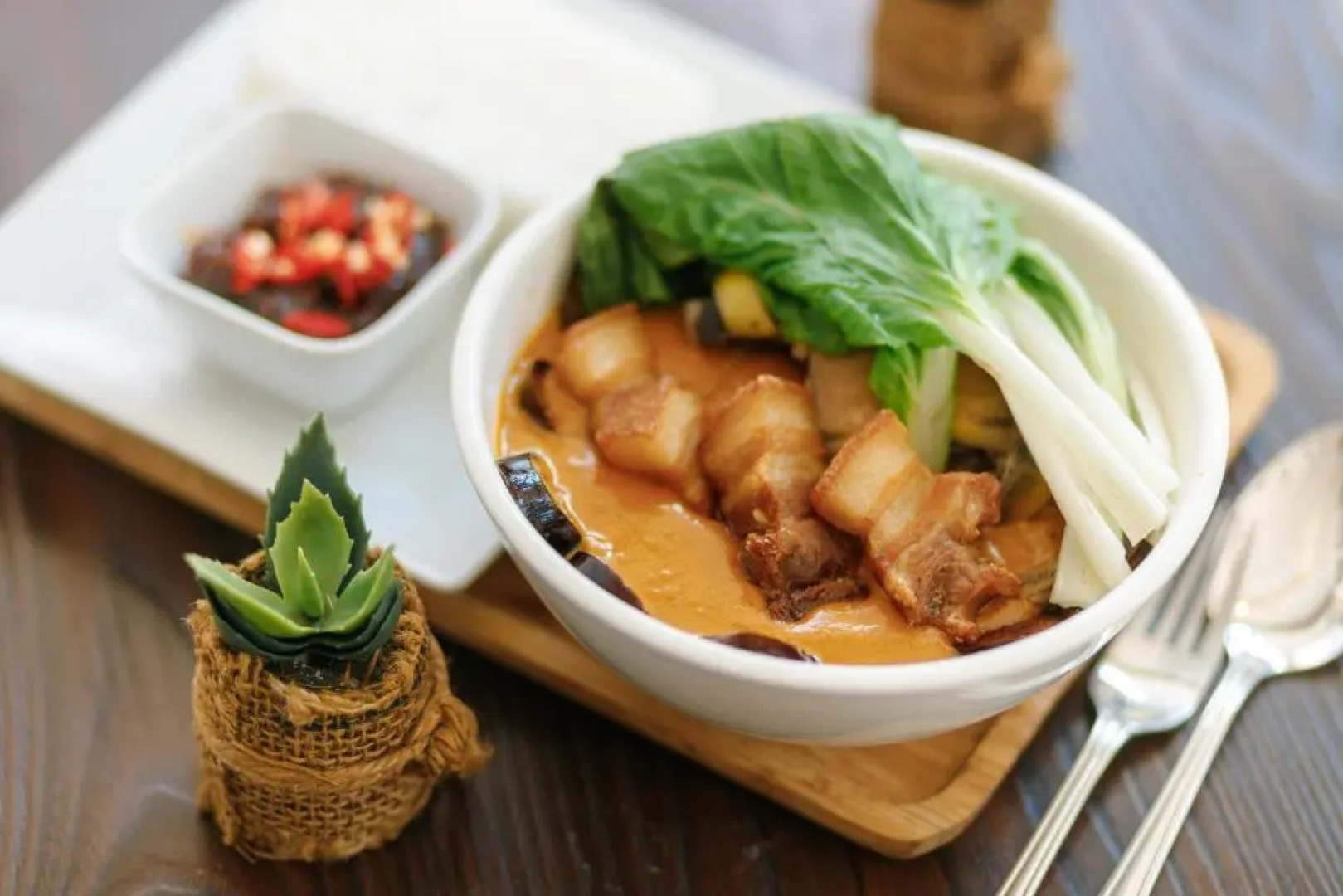 Regency Grand Suites