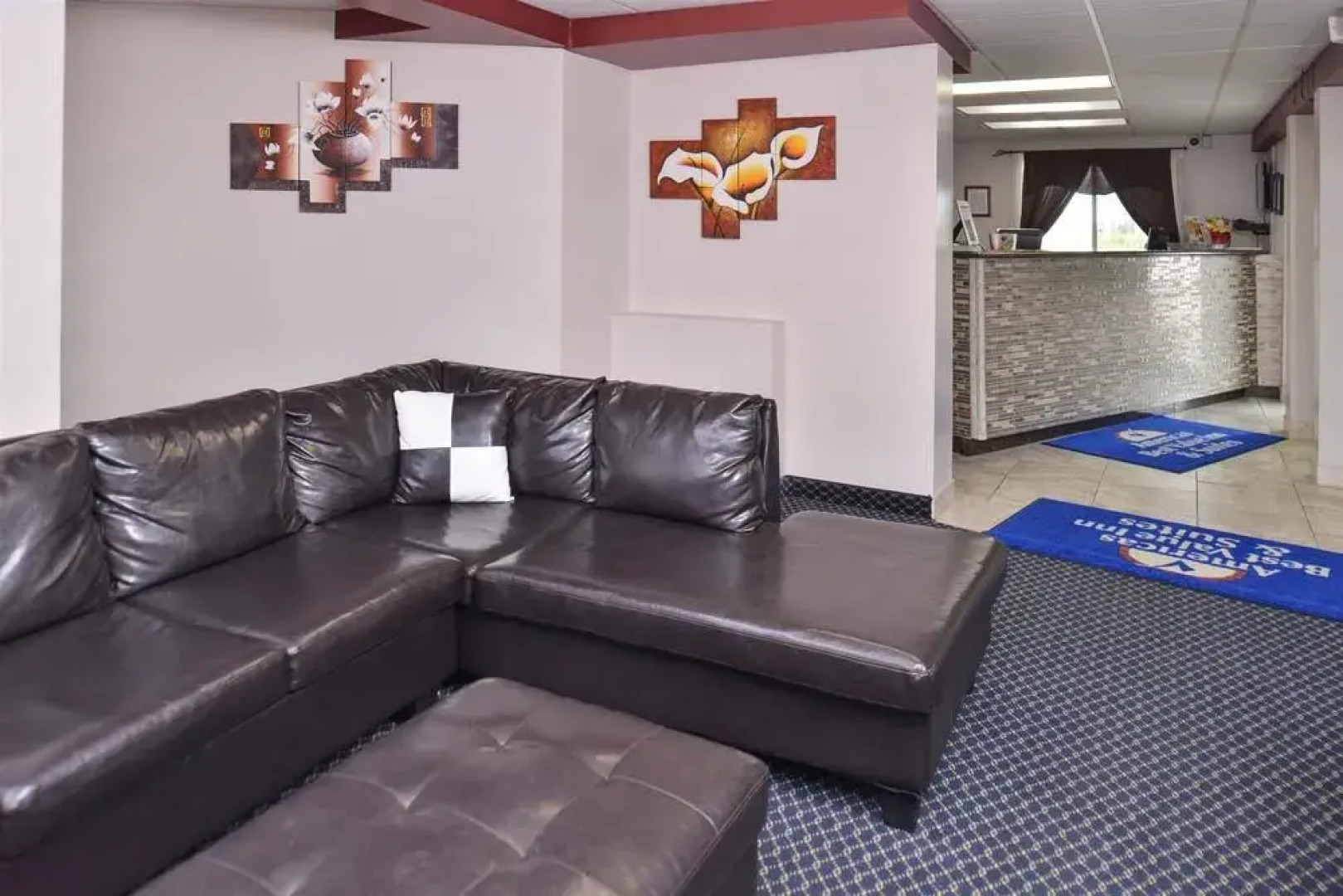 Red Coach Inn and Suites Grand Island NE