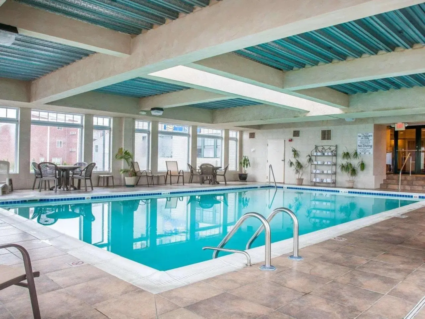 Comfort Inn at Newport Beach Middletown