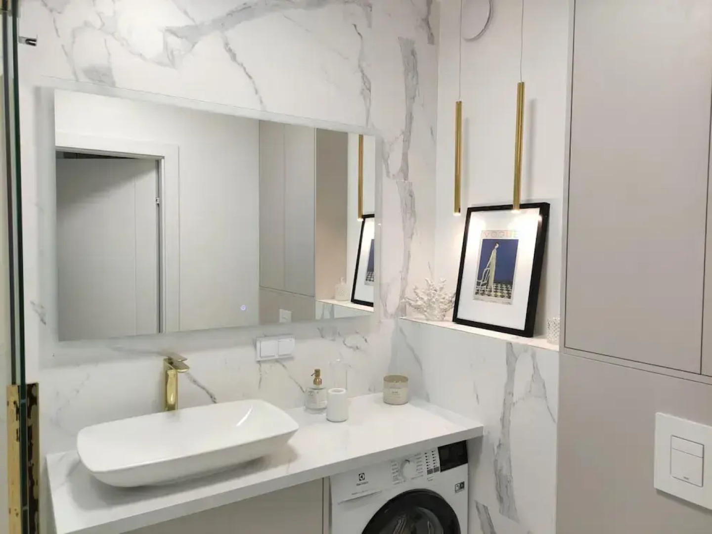 A Comfortable Apartment With a Swimming Pool and Sauna in Dziwnow for 4 People