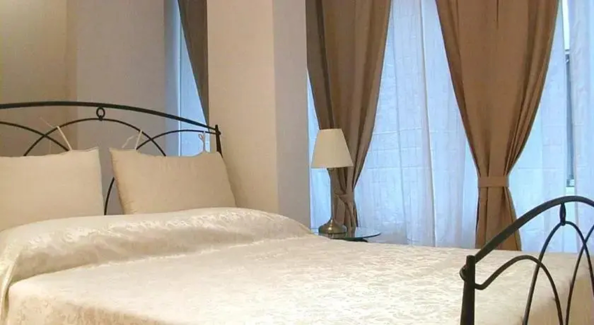 Cismigiu Central Park Bucharest Apartments