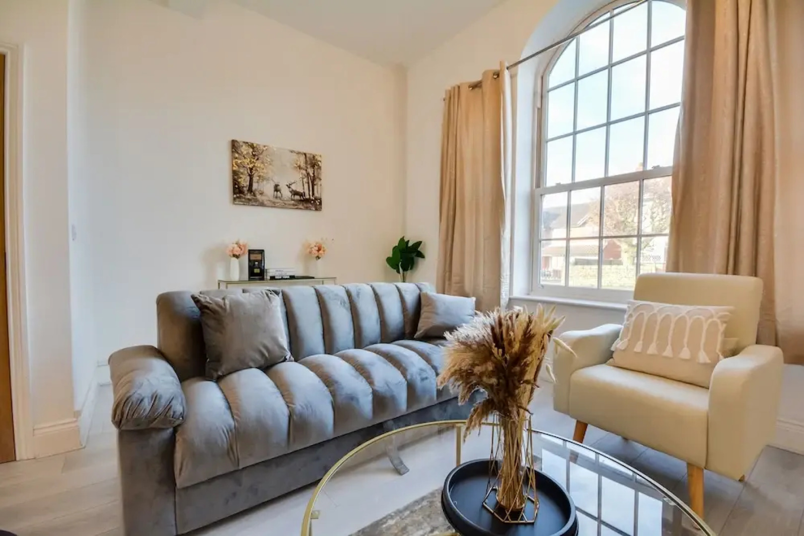 Lovely 1-bed Apartment in Wigan