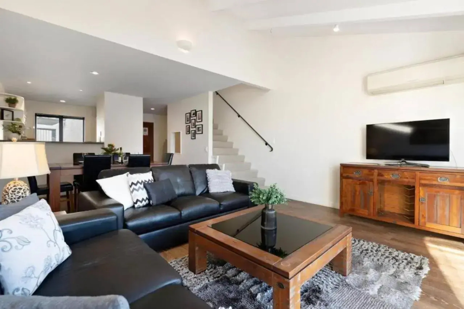 255 on The Lake - Lakefront Views and Close to Town