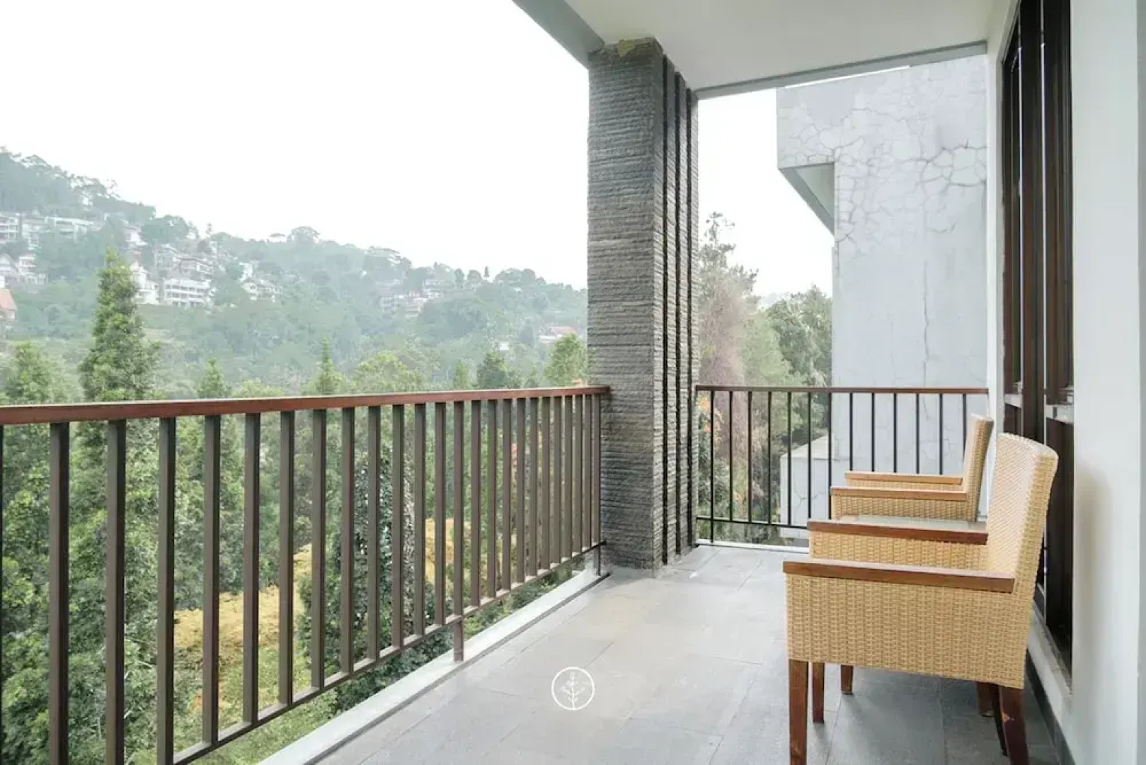 Tulip Hill View 6BR Villa with pool and movie room