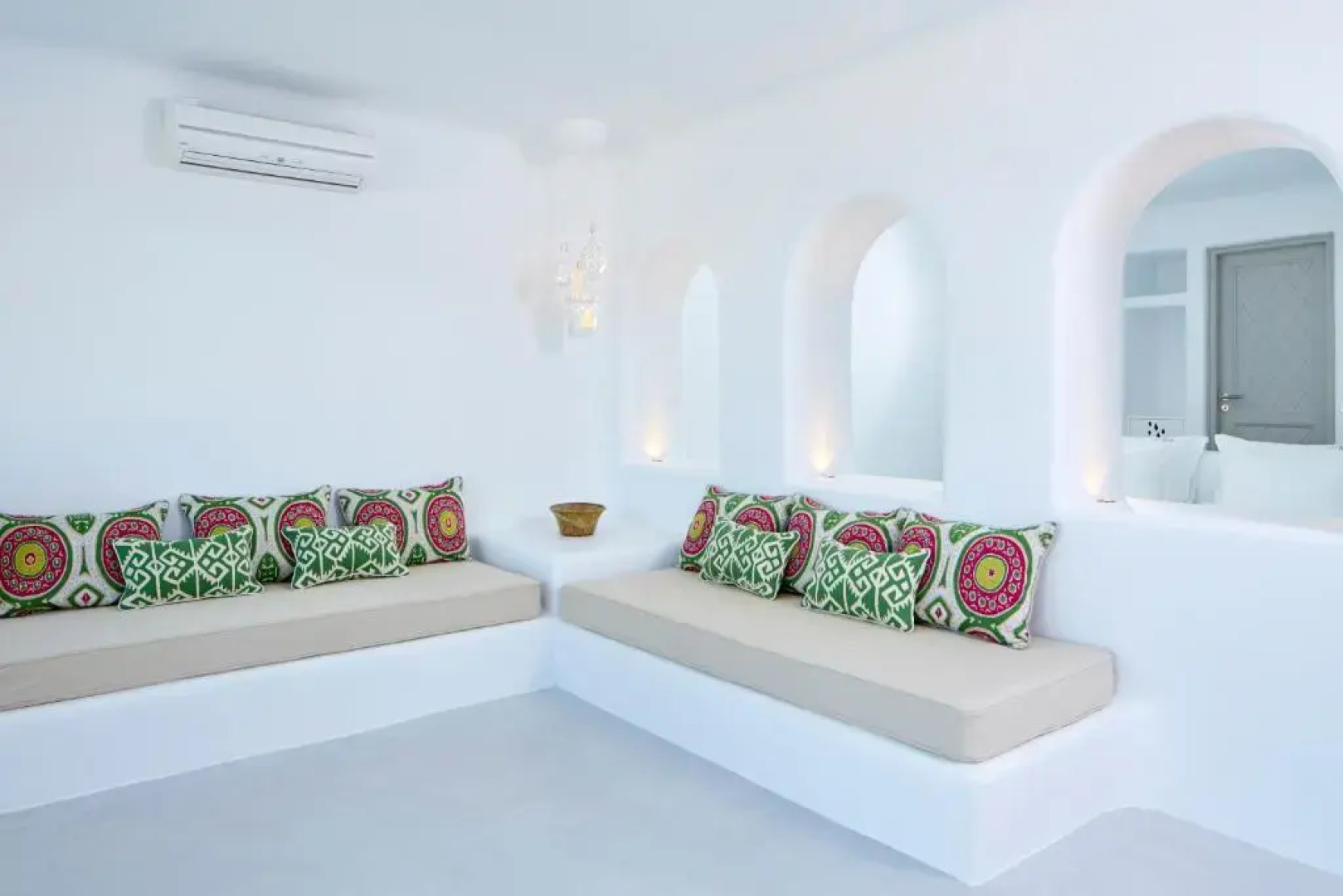 Skyfall Suites - Adults Only