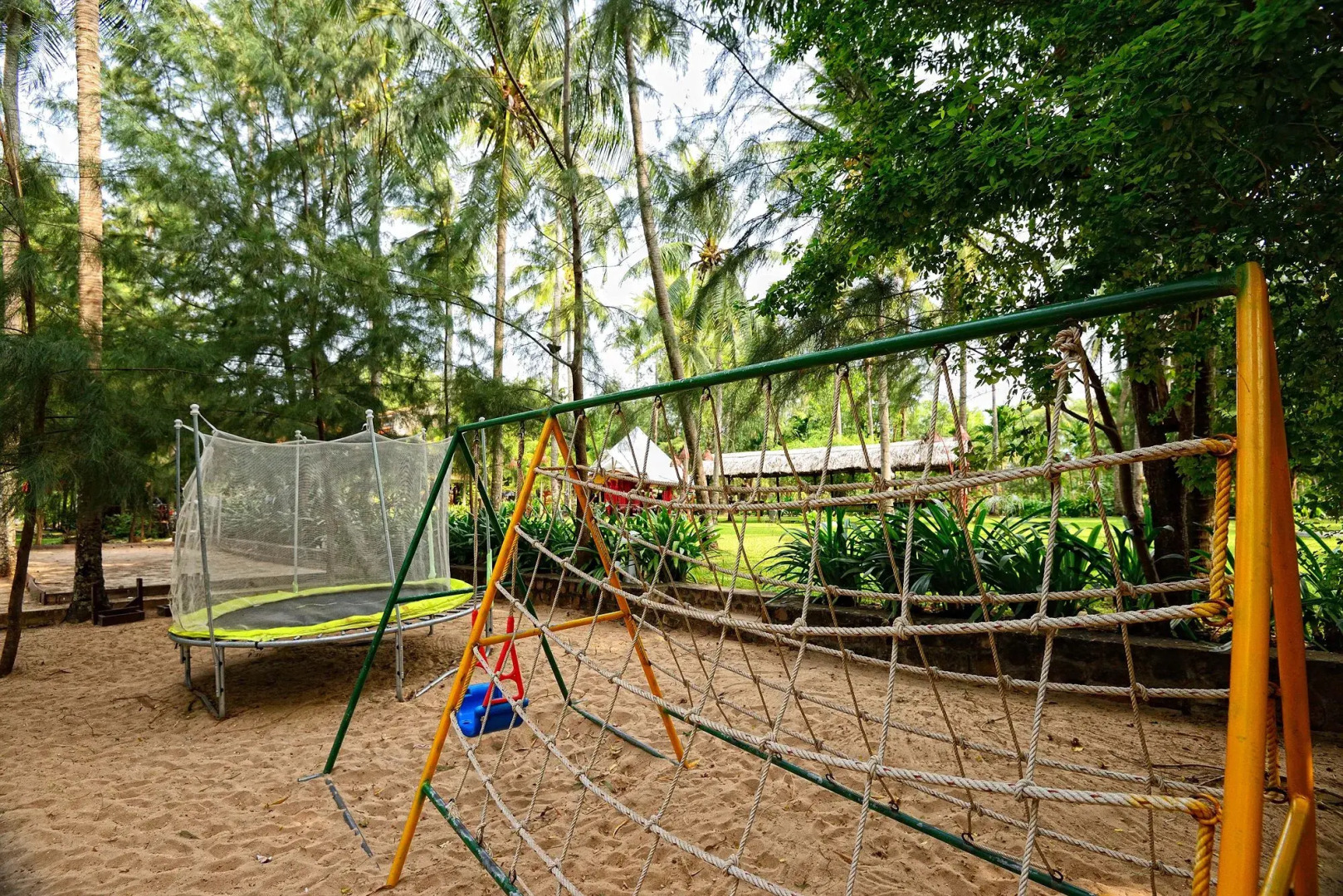 Nataya Roundhouse Coral Bay Resort and Spa