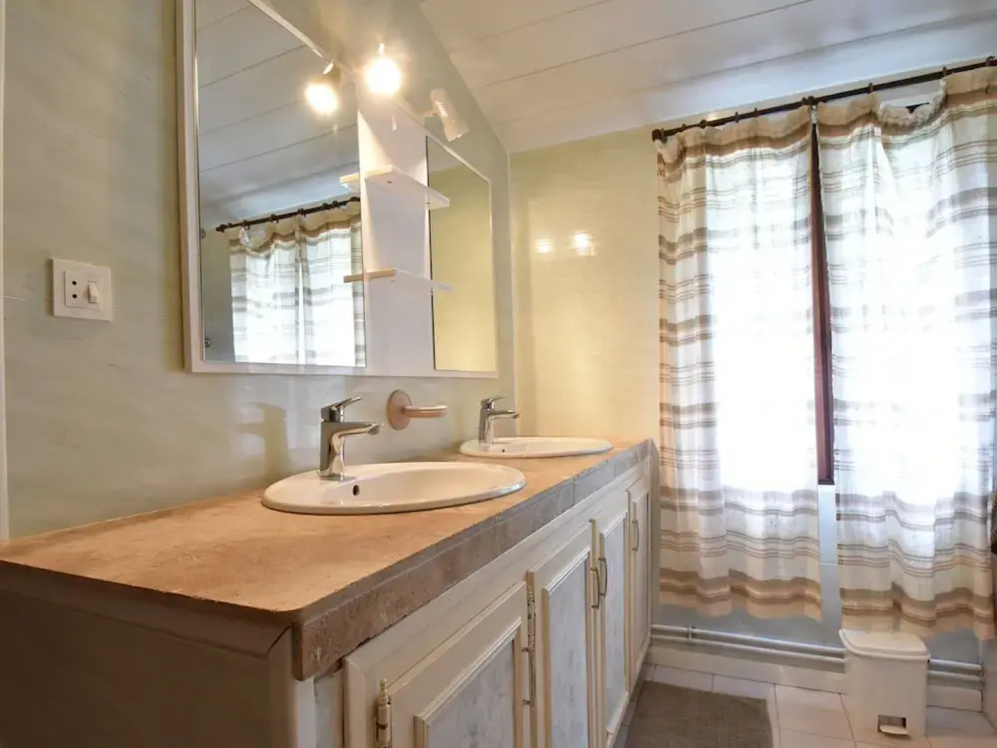 Gorgeous Villa in St. Julien-de-lampon With Private Pool & Centre Nearby