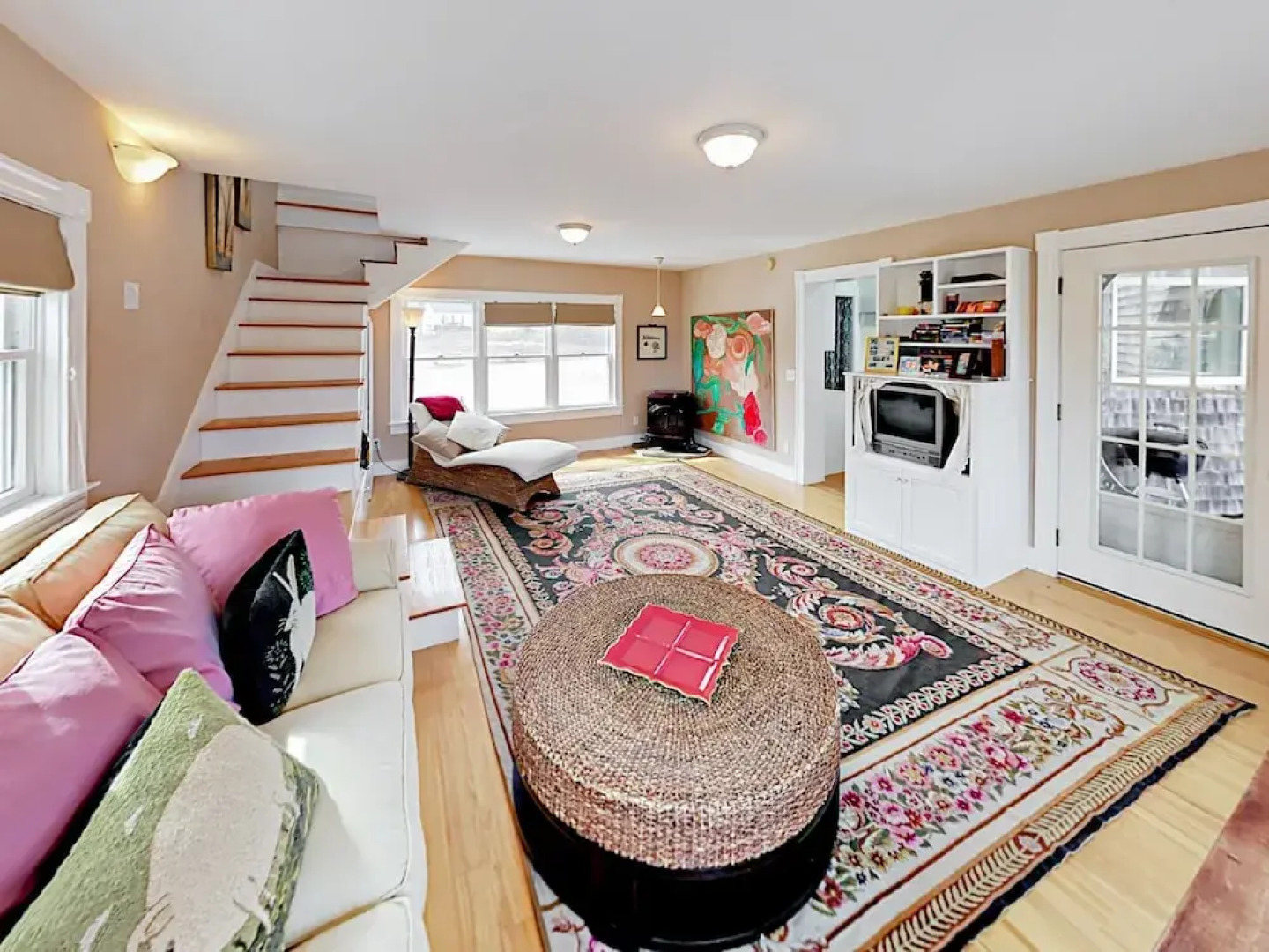 48 Main Street Cottage 4 Bedrooms 2 Bathrooms Cottage