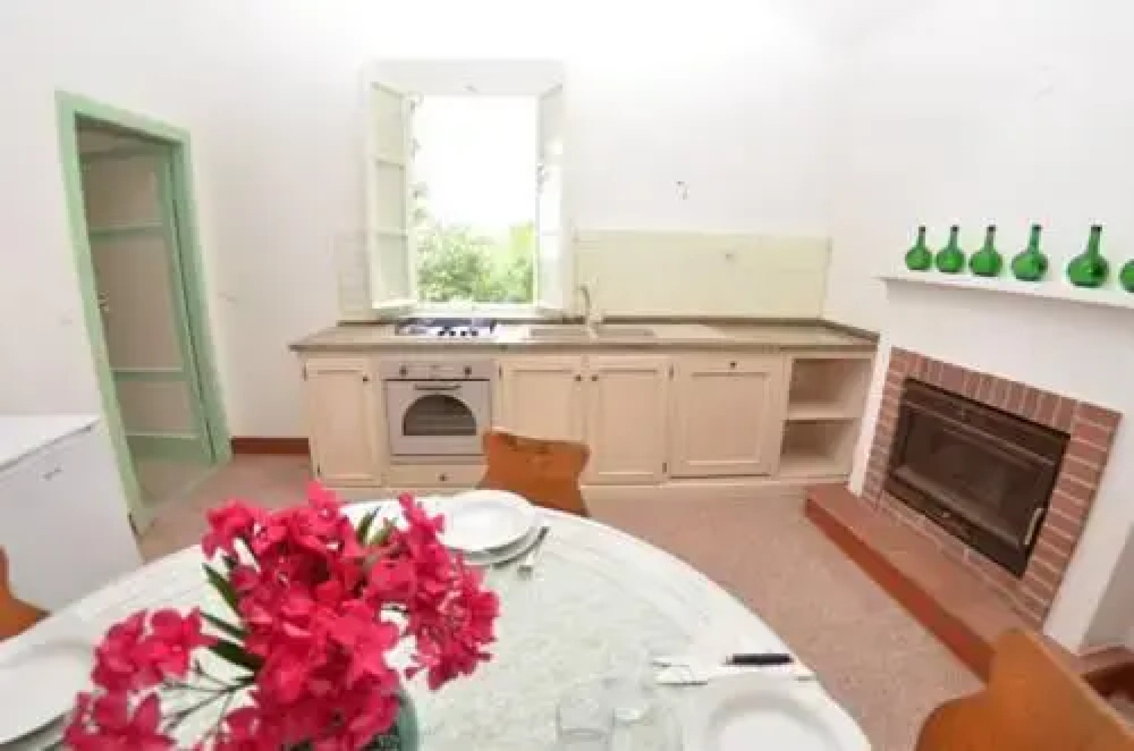 Massarosa Garden Cottage