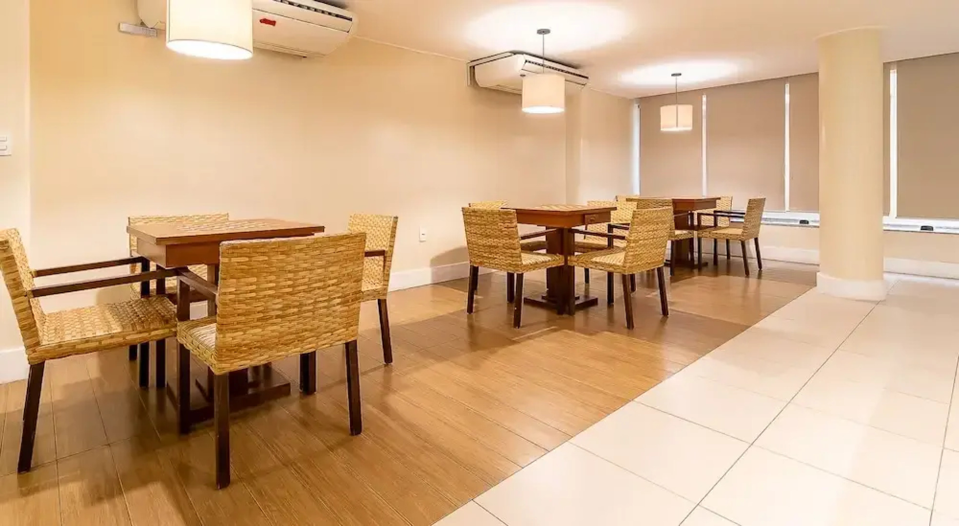 Apto Beira Mar com Vista e Pé na Areia