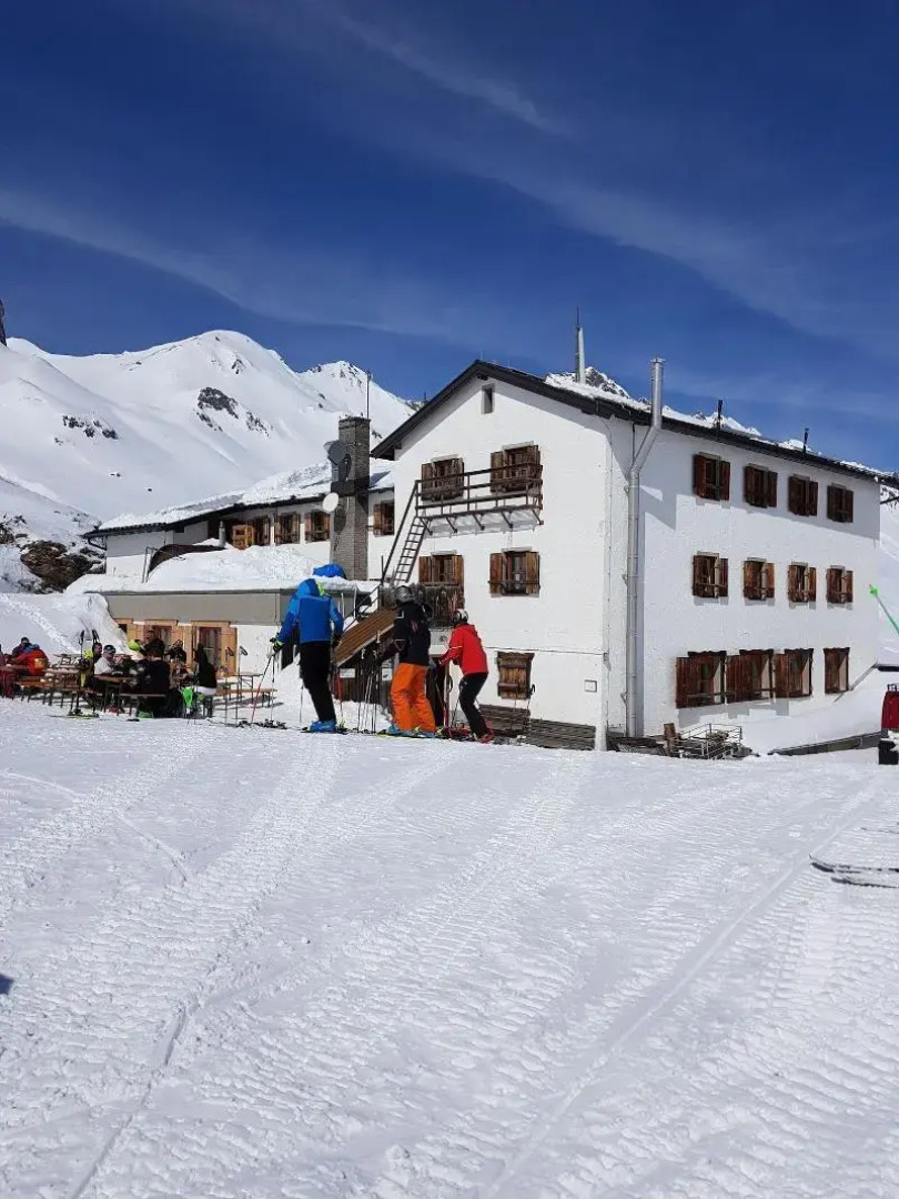 Apart-Garni Motnaida