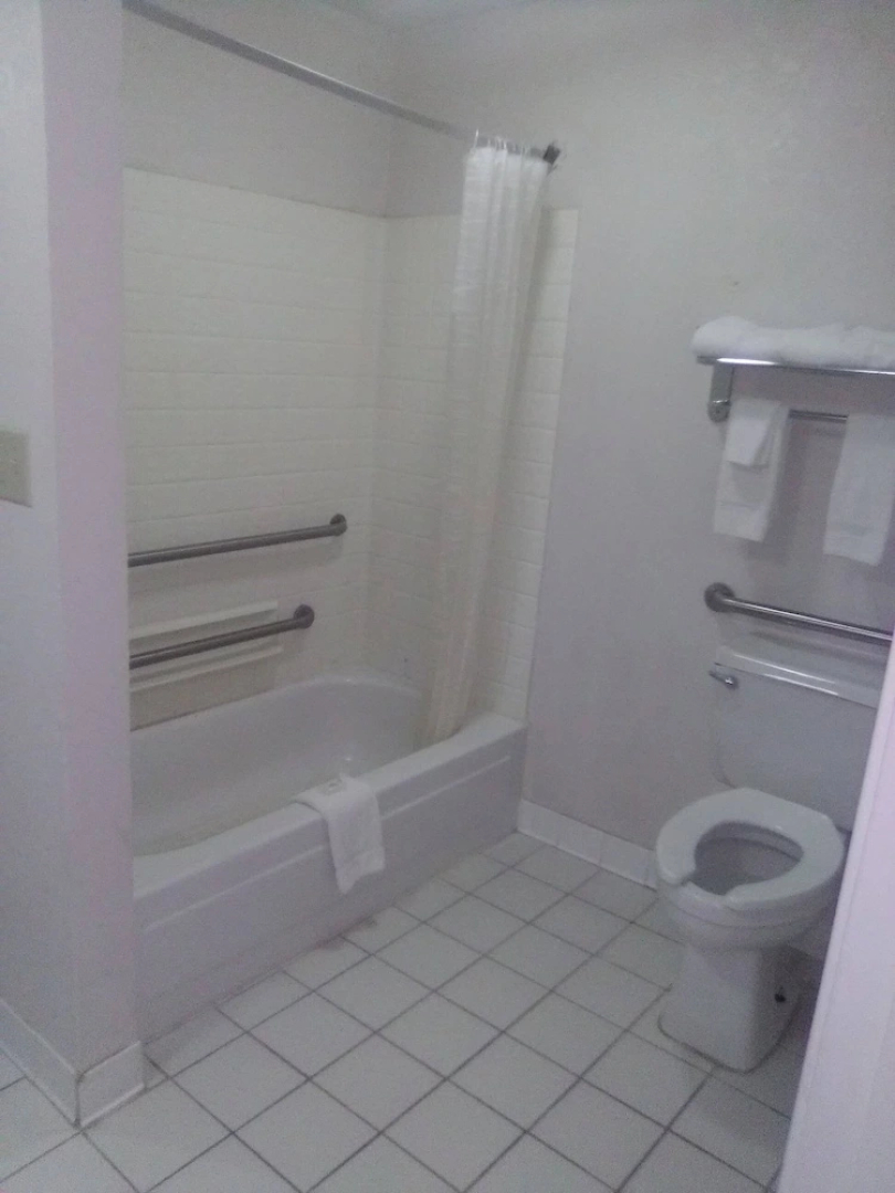 Ameriview Inn and Suites