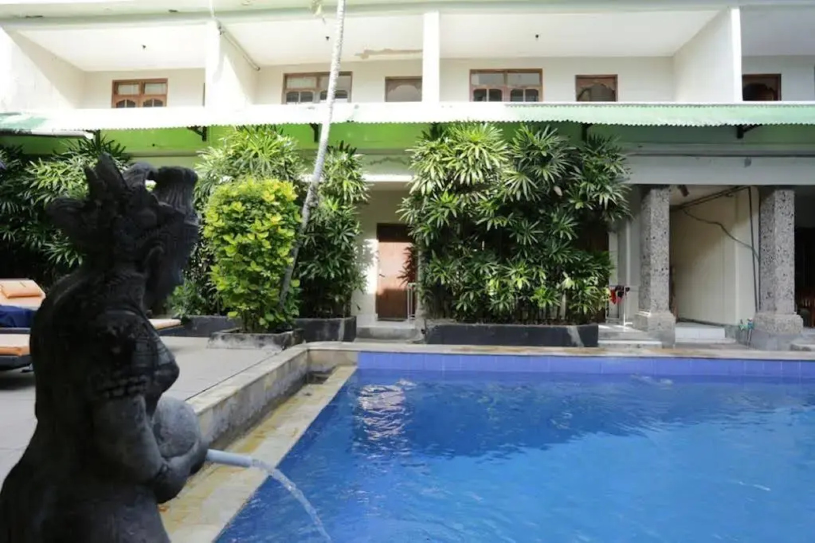 RedDoorz @ Werkudara Legian