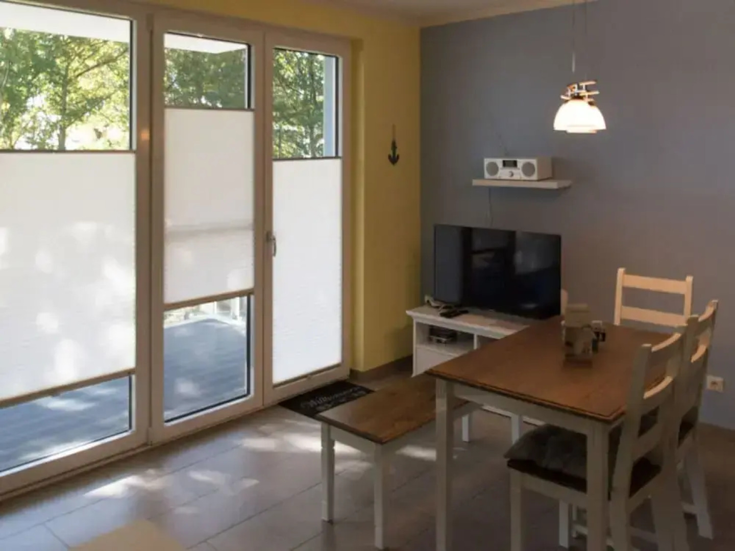 Time out on the Lagoon Modern Retreat