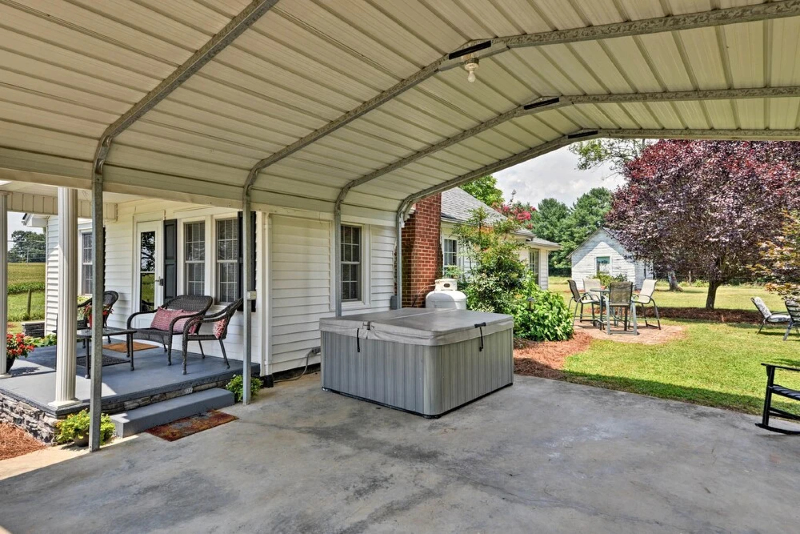 Peaceful Elkin Vacation Rental ~ 17 Mi to Mt Airy!