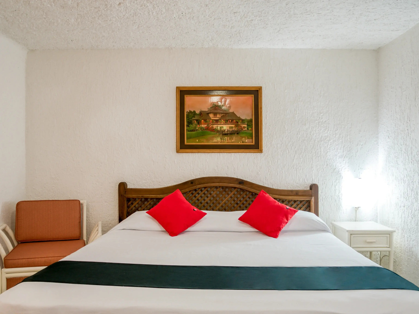 Capital O Farallon Inn