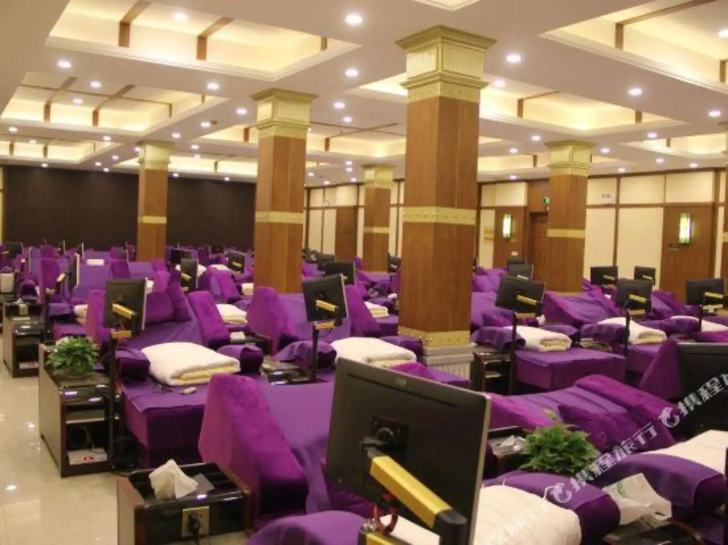 Lavender Manor Hot Spring Inn