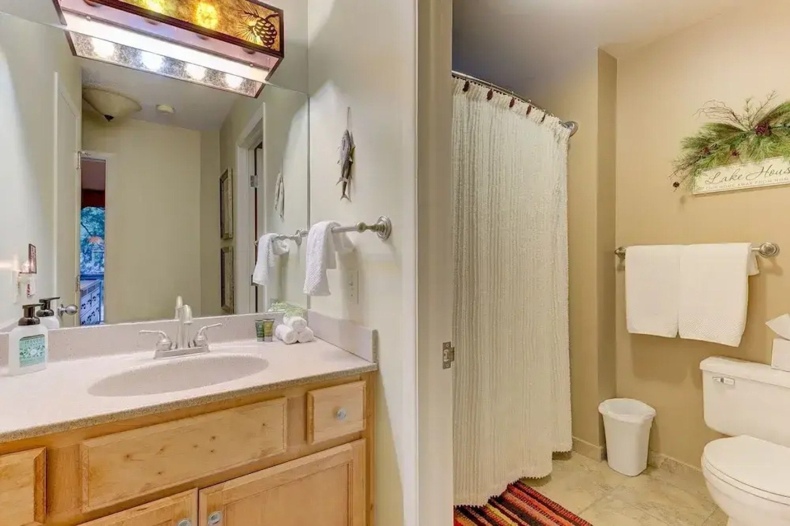 The Shores Cozy Lakeside Condo Unit 5705