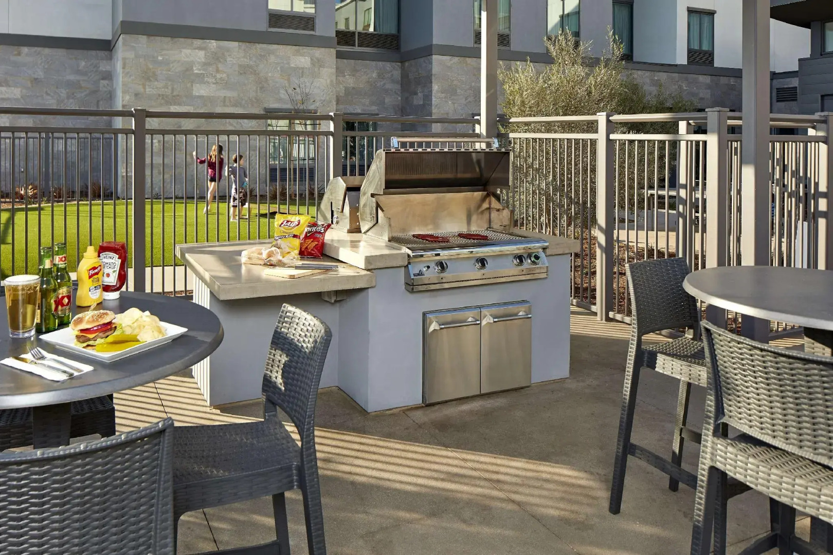 Hampton Inn Long Beach Airport