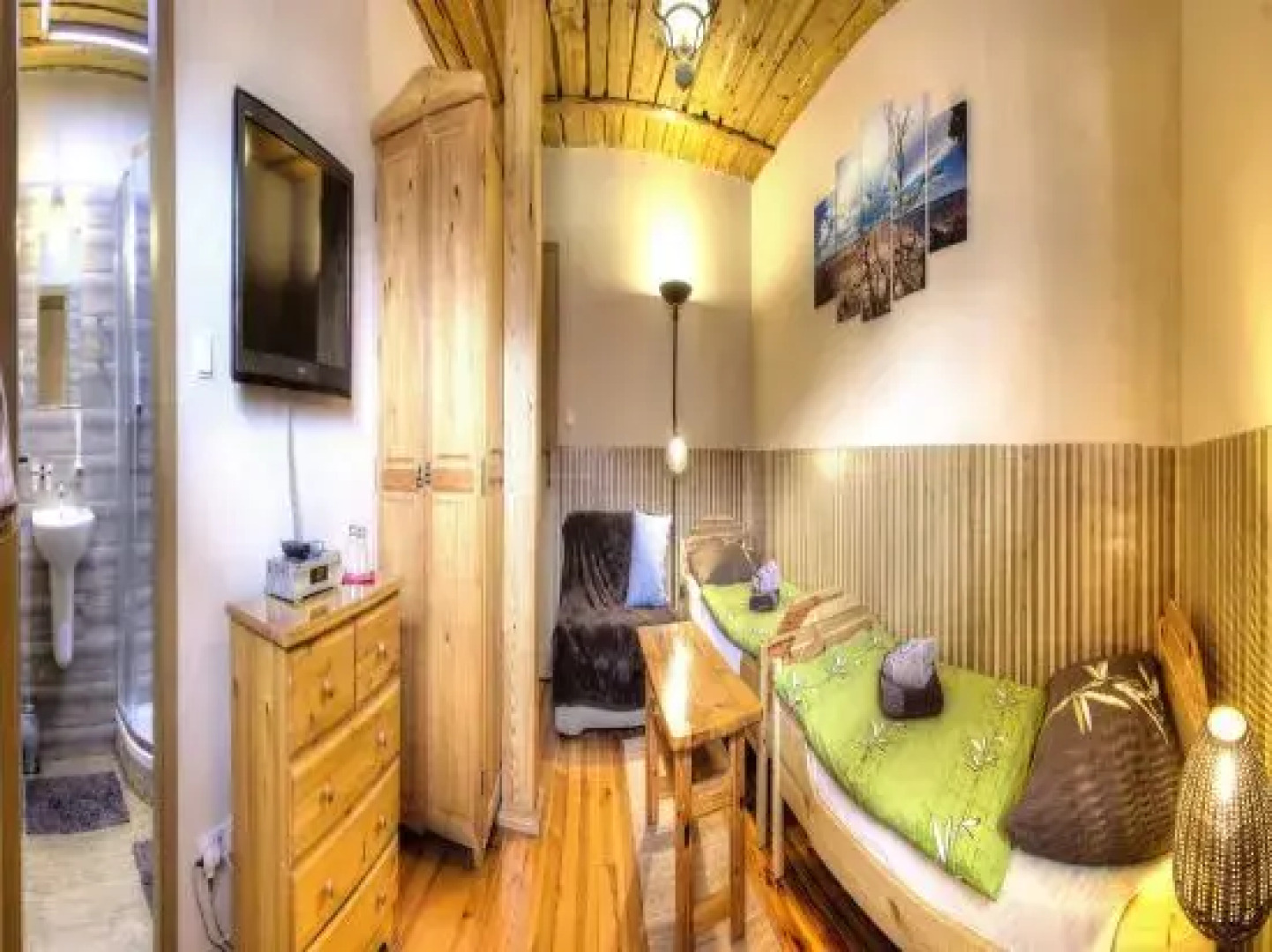 Steak Restaurant Penzion Country Saloon