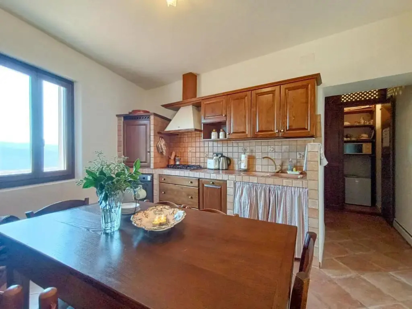 ALTIDO Great Flat with Terrace and Amazing Hills View