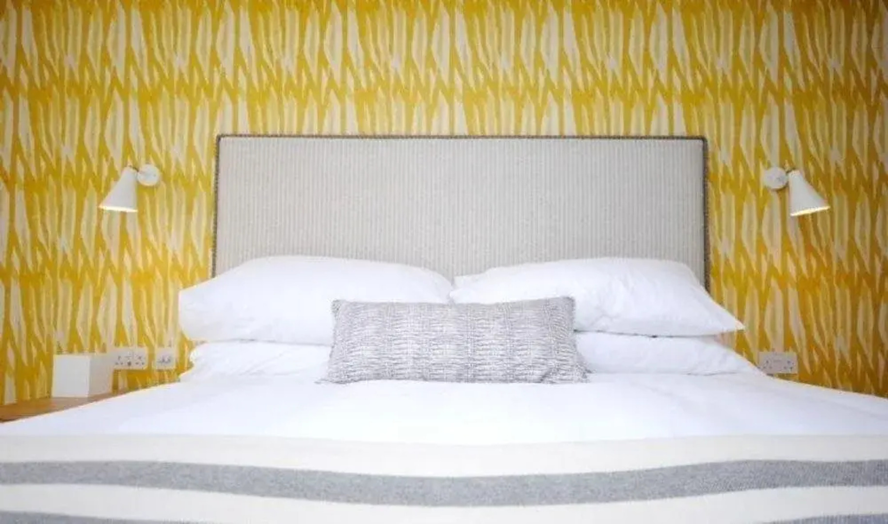 Seaview Holidays - Salterns Village