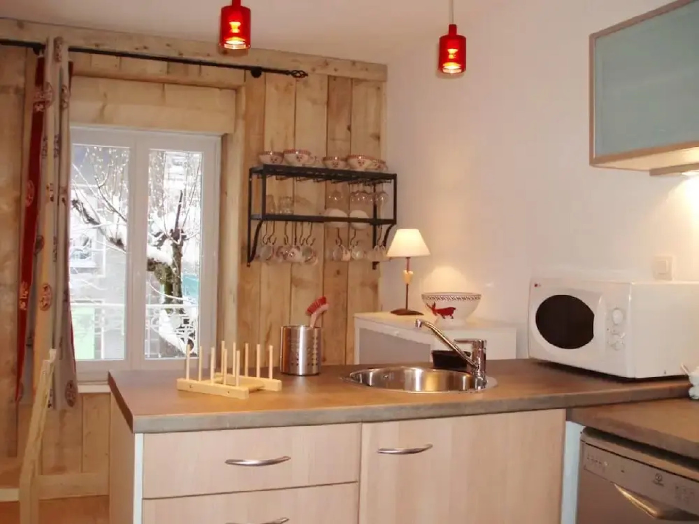 Apartment With 2 Bedrooms in Le Mont-dore, With Wonderful Mountain View and Wifi - 3 km From the Slopes