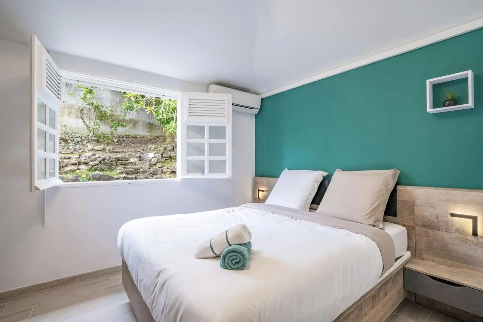 Villa Belvi 3ch, déco moderne, piscine chauffée, plage à 10min