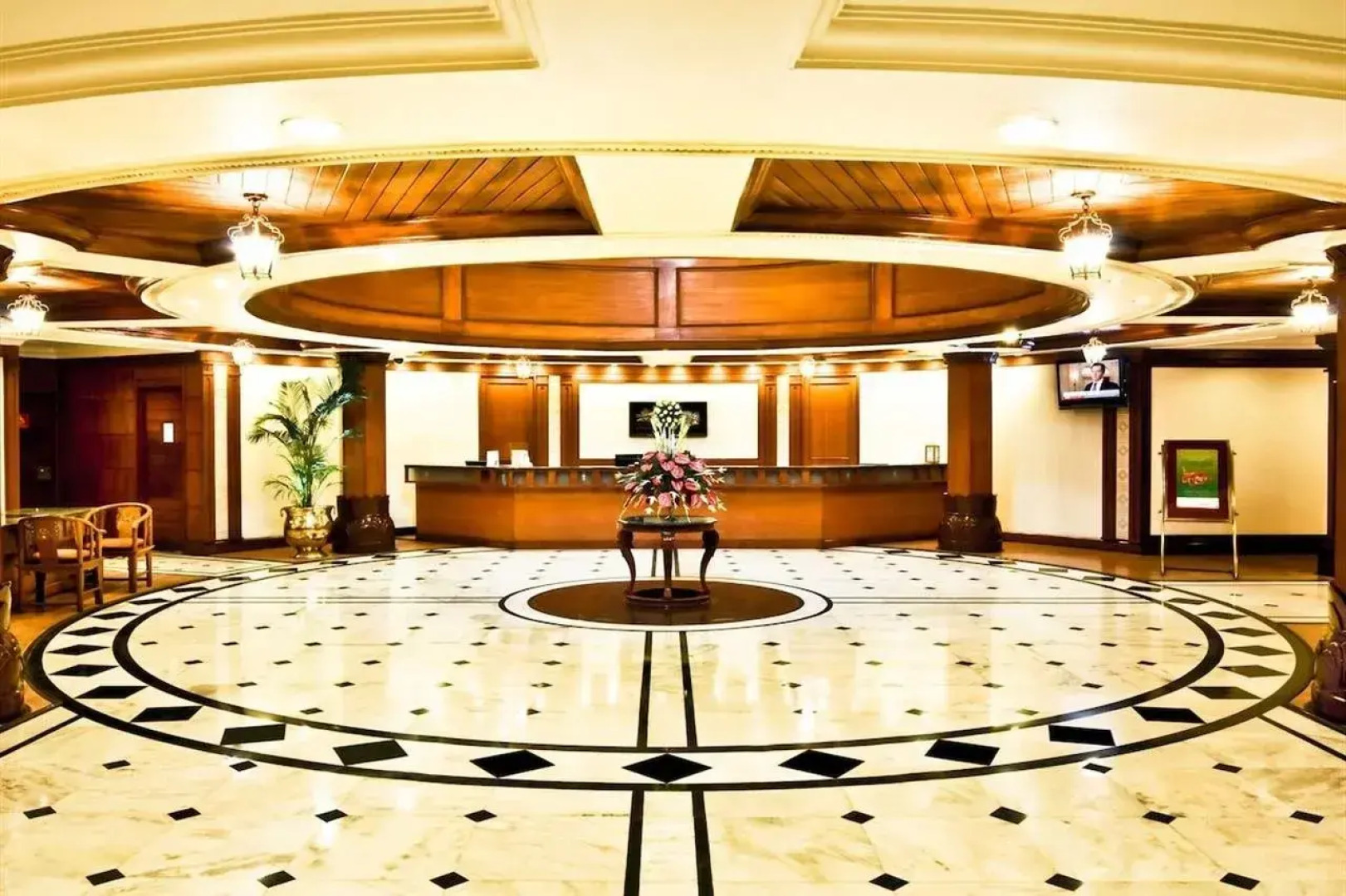 The Gateway Hotel Beach Road