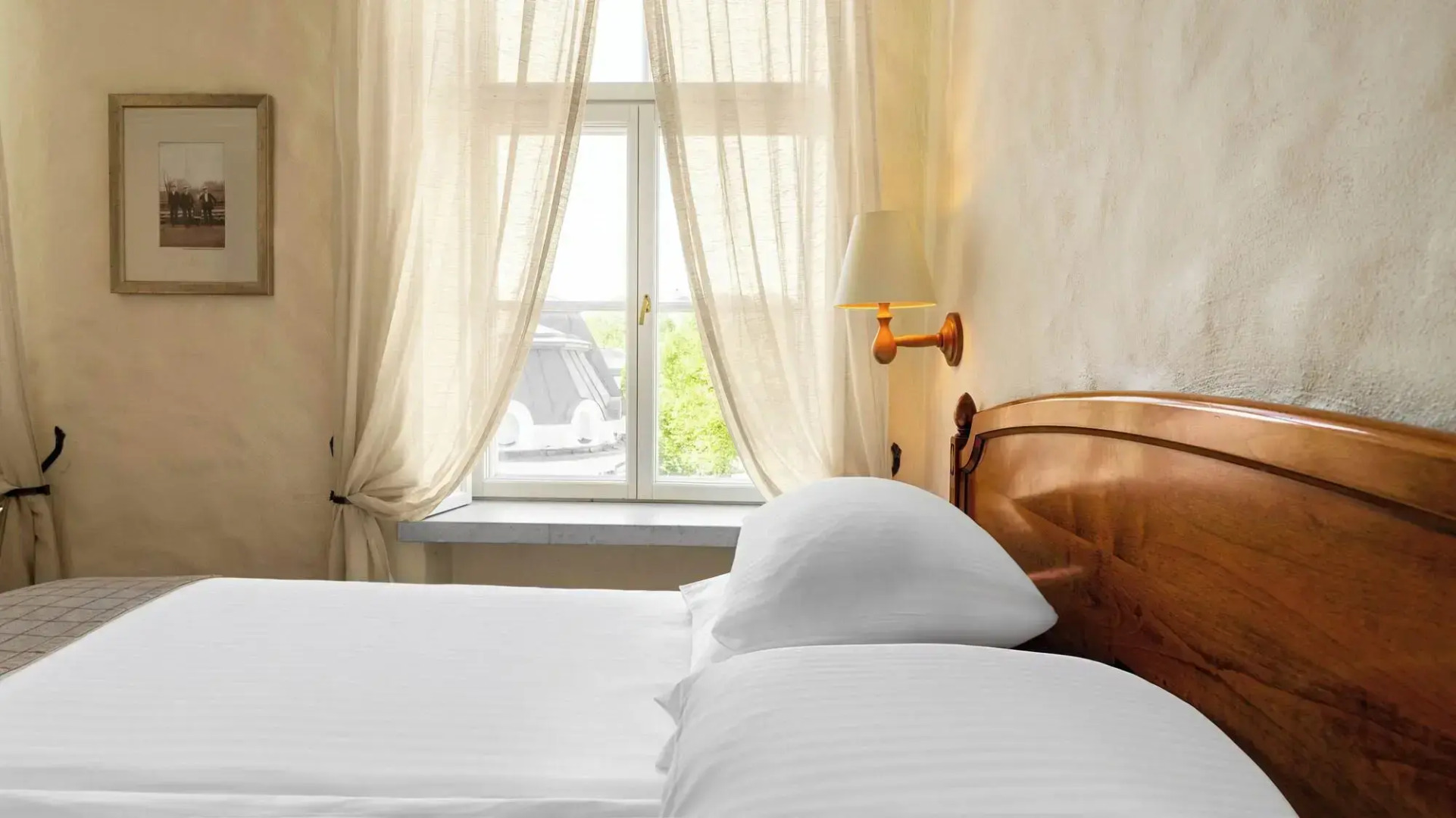 Savoy Boutique Hotel by TallinnHotels