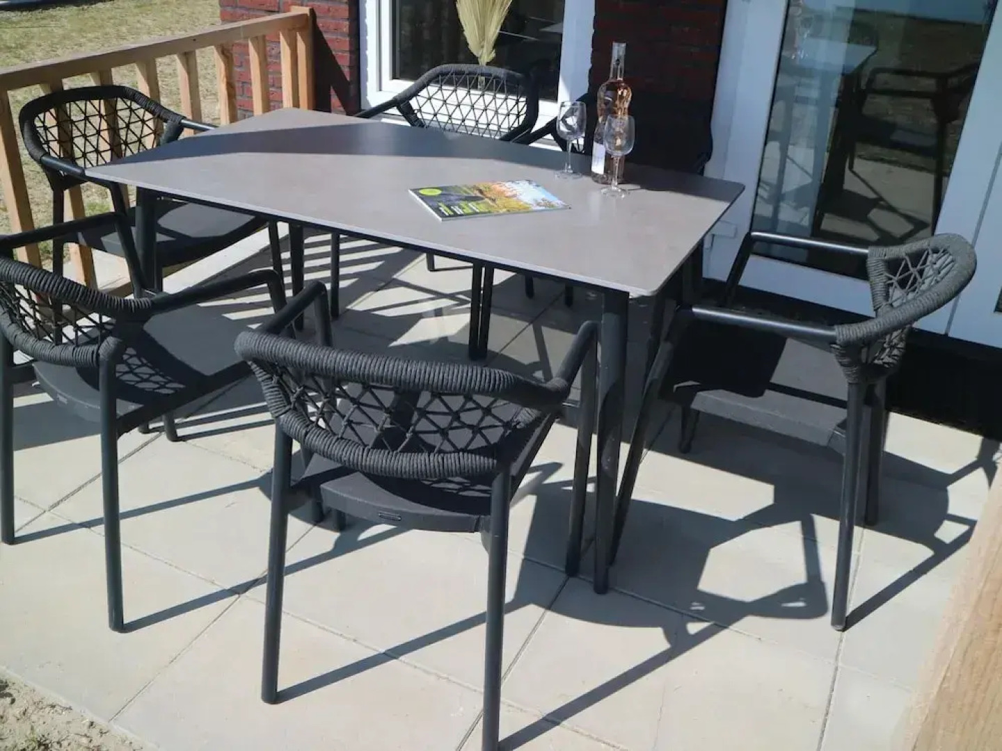 Lakeview Villa With Swimming and Fishing Pier