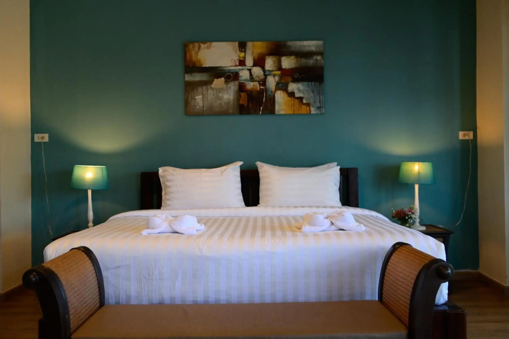 Saphli Villa Beach Resort