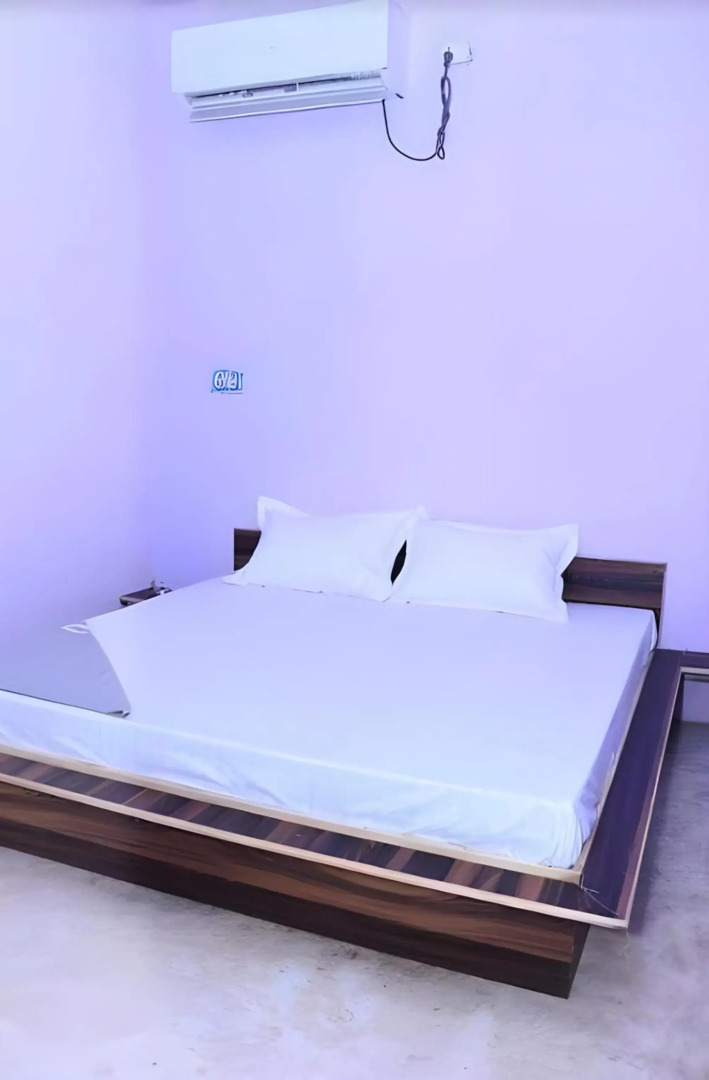 Oyo 700687 Hotel Red Velvet