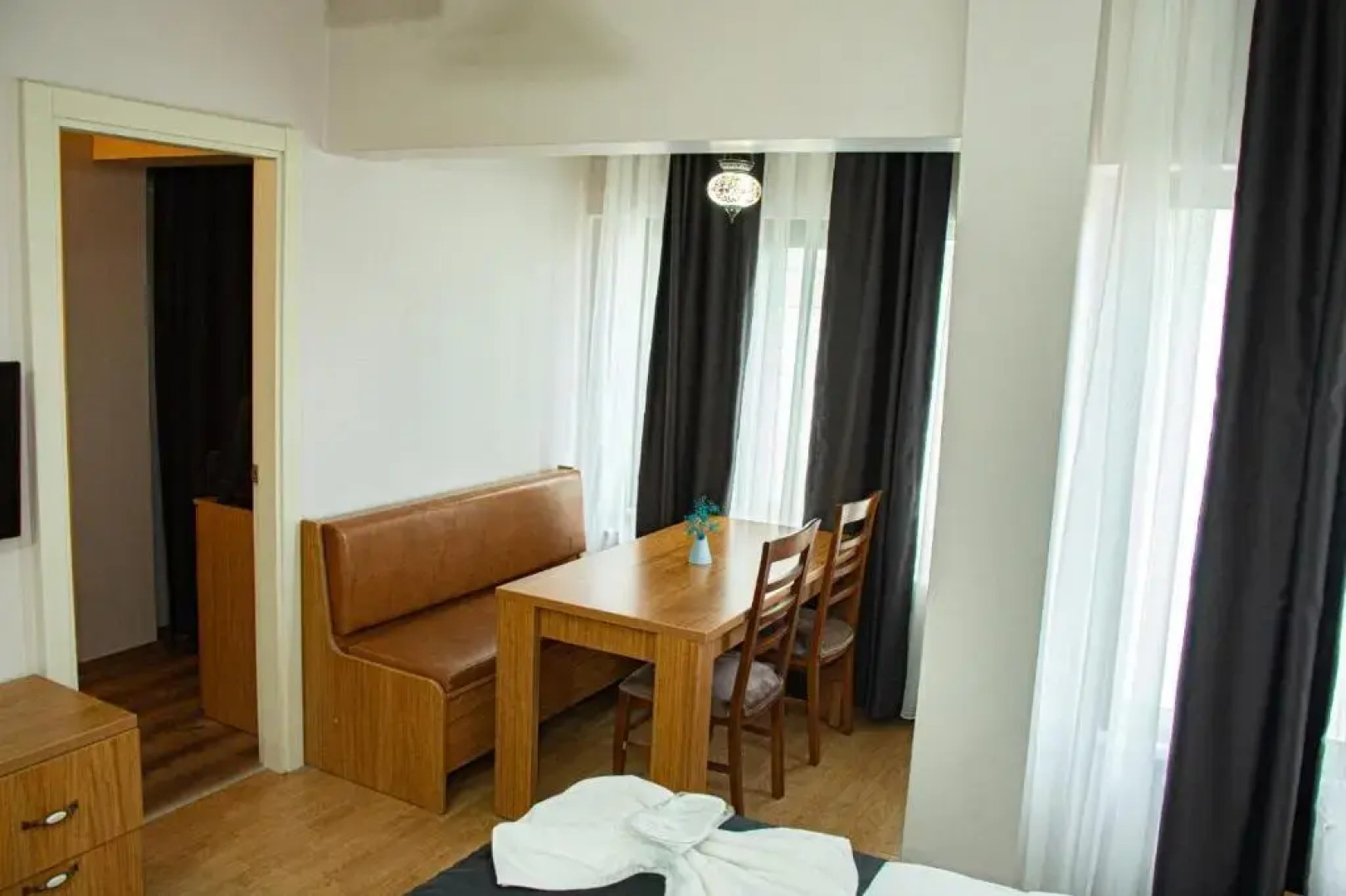 Three Apples Suites and Hotel