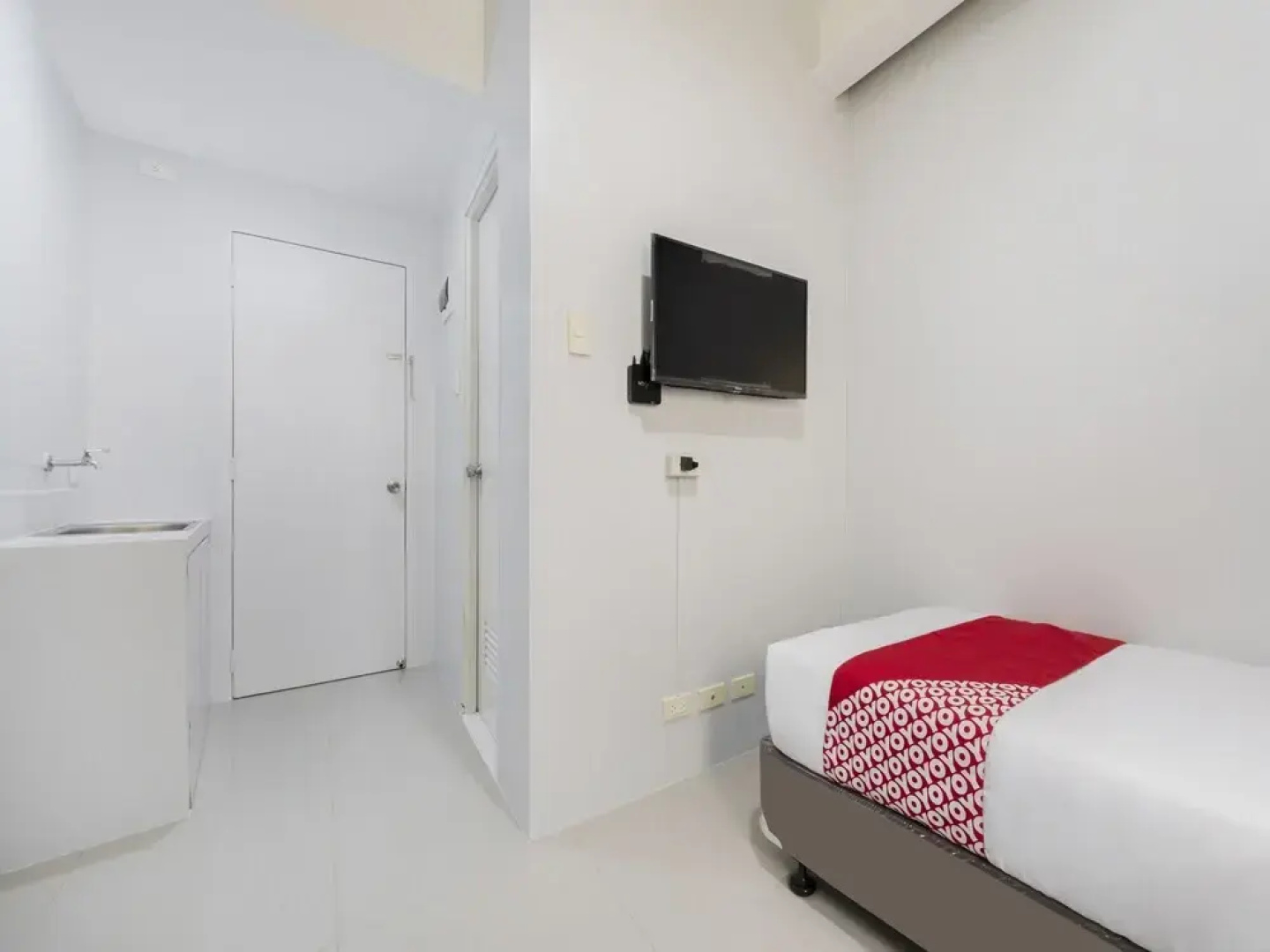 OYO 515 Finnex Hotel (Vaccinated Staff)