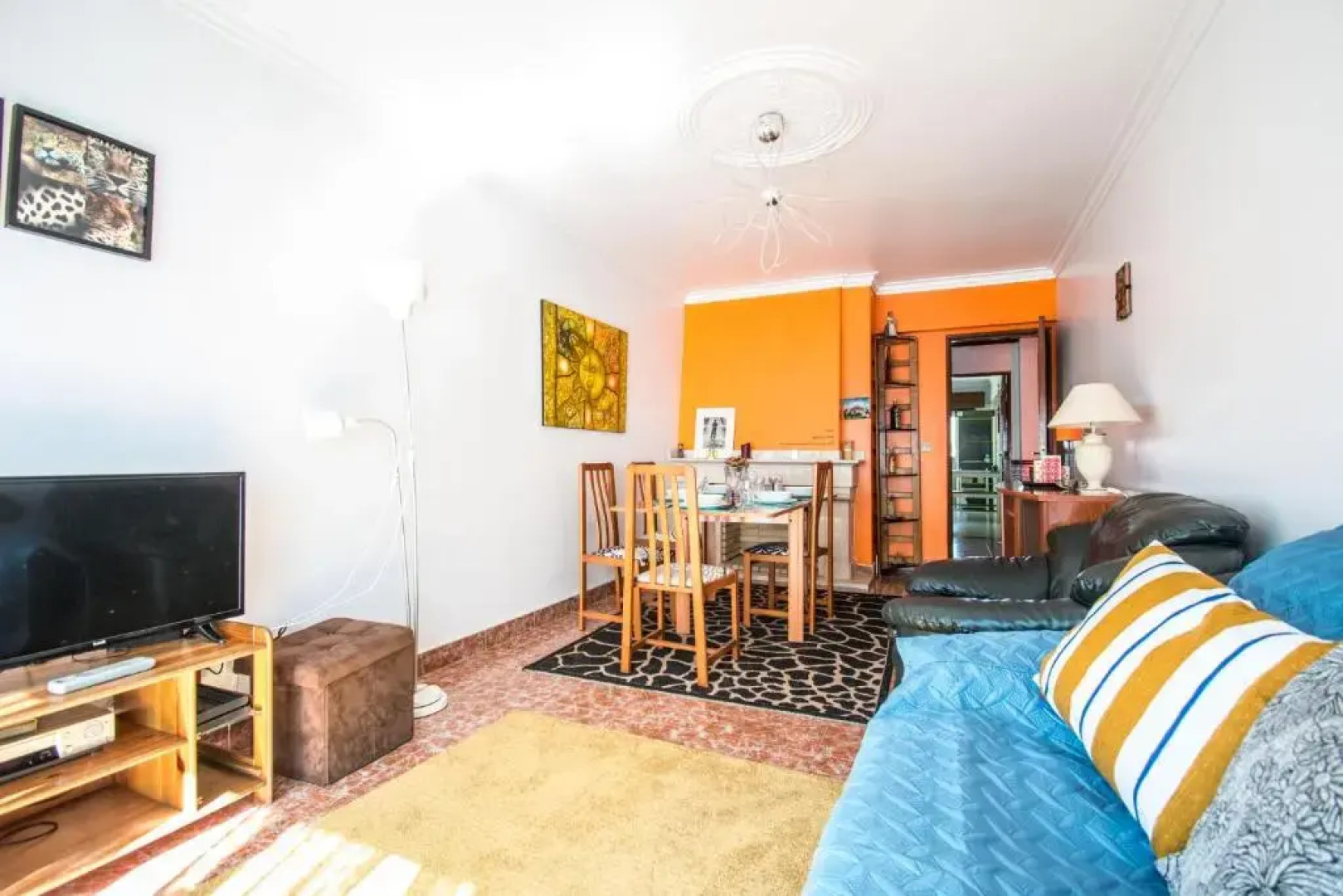 Perfect to Enjoy Lisbon Cascais and Sintra at 1200 metres to metro blue line and Sintra Rail line