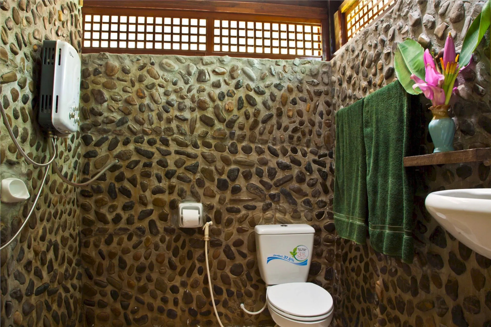 Khao Sok Riverside Cottage