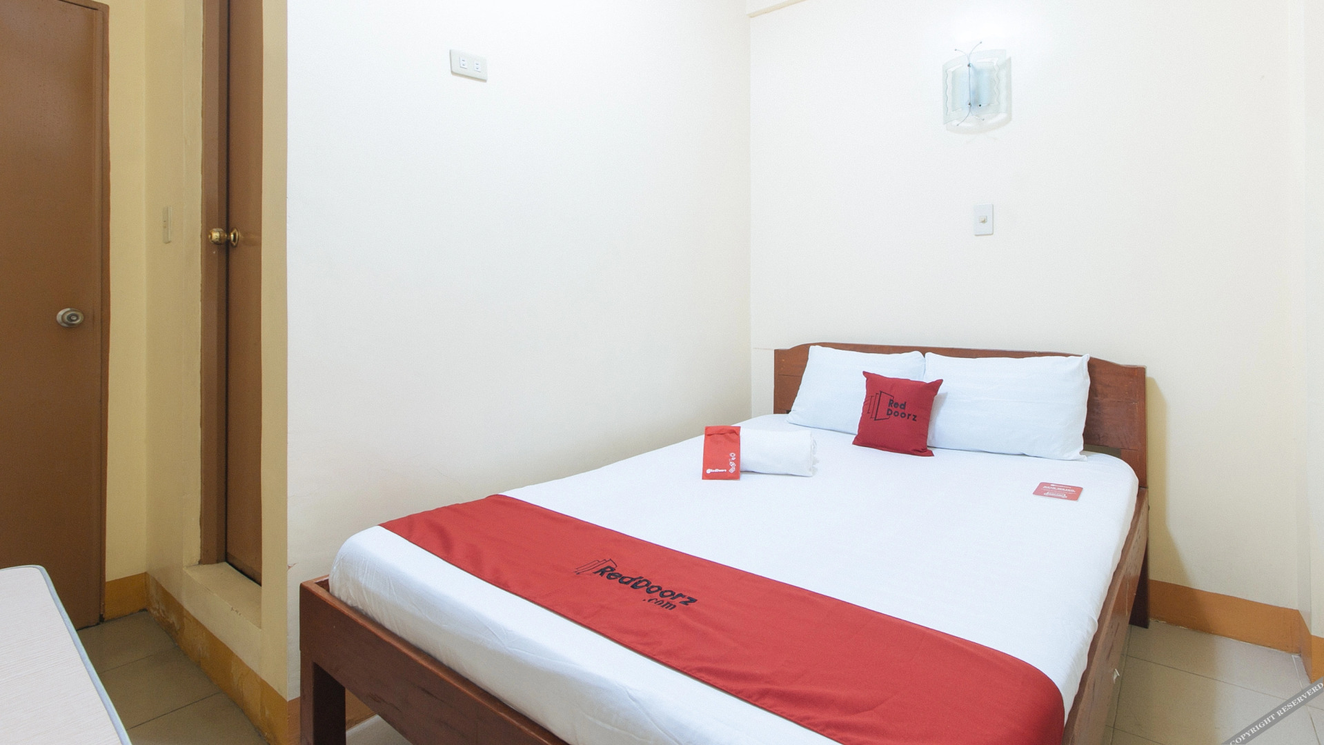 Reddoorz @ Golden Park Inn La Union