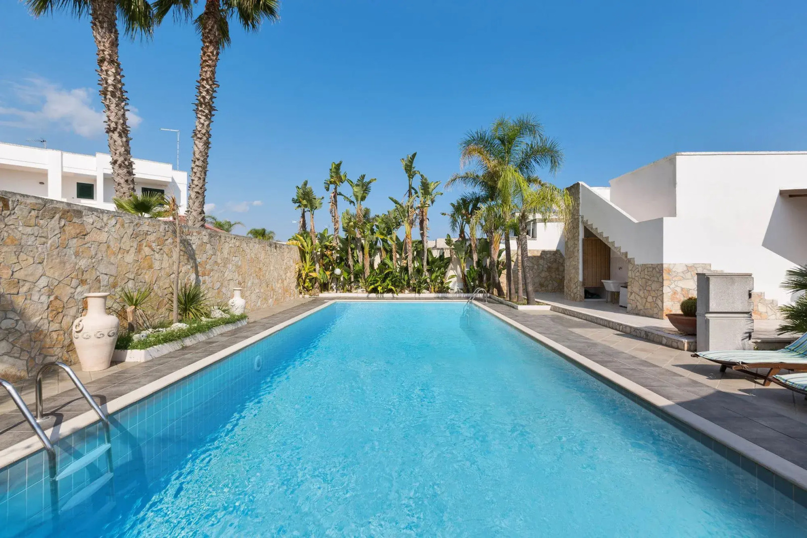 351 Villa Goccia by Barbarhouse