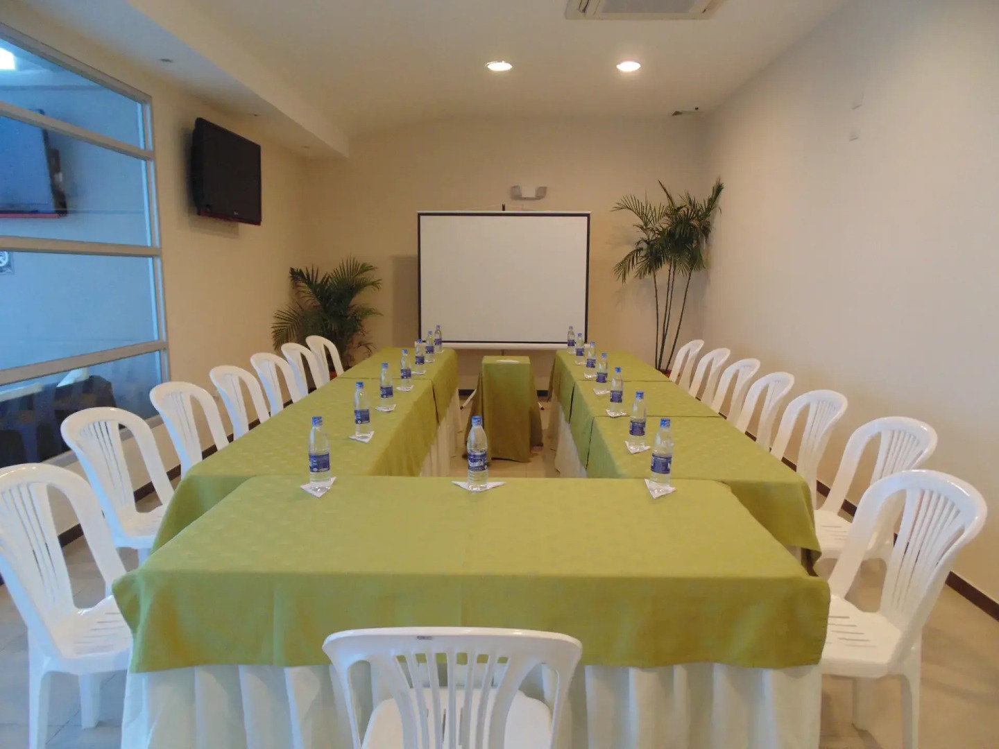 HM International Hotel