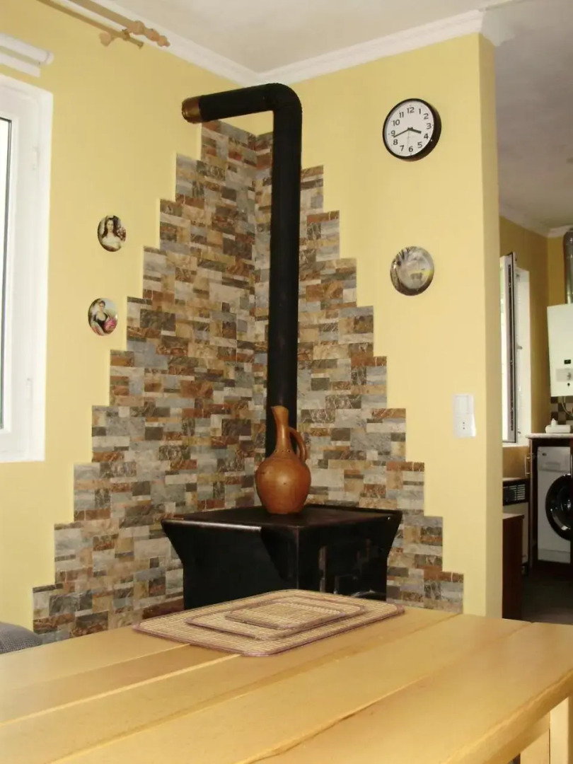 Apartment On Erekle 25a