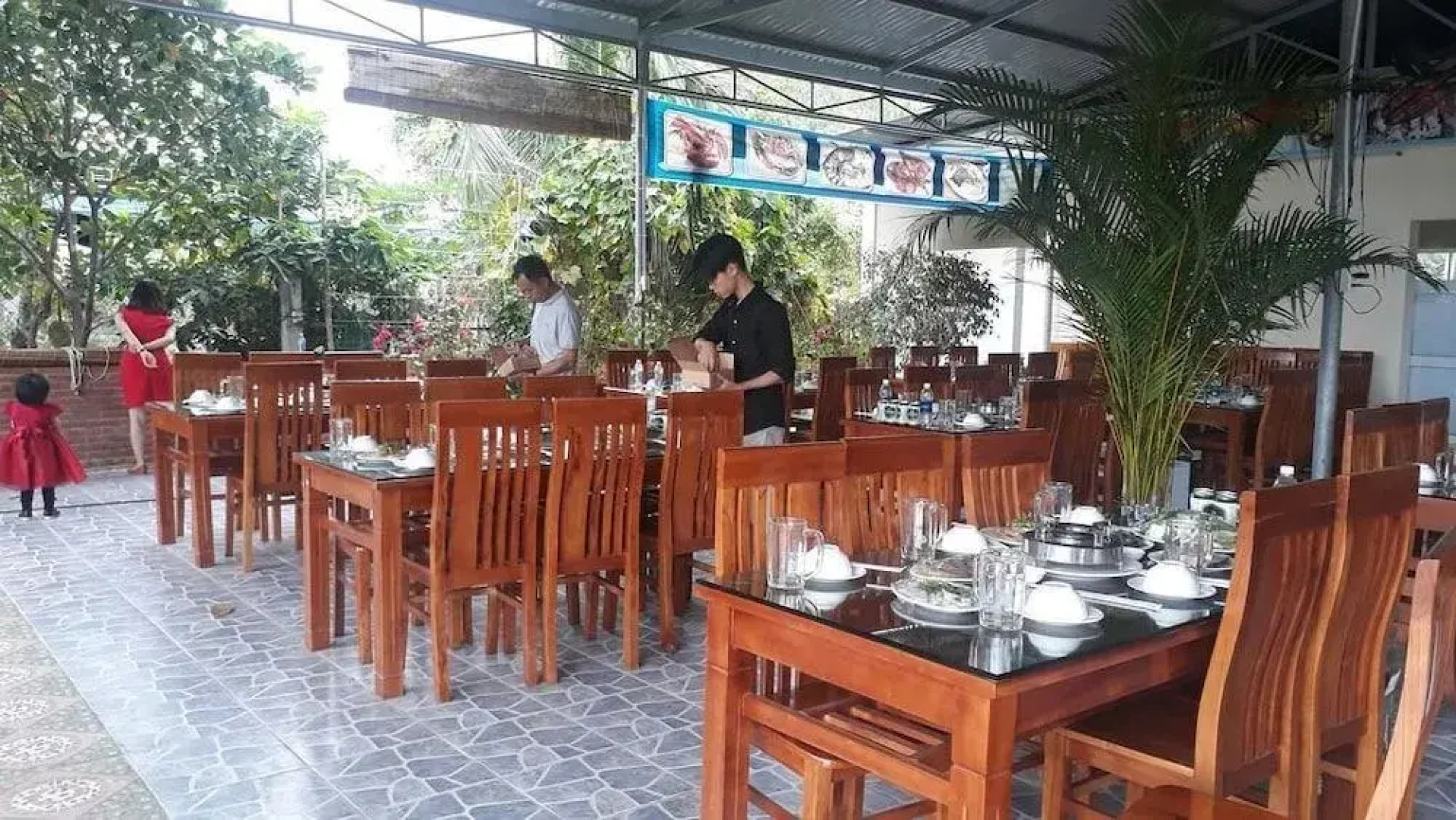 Aloha Binh Tien