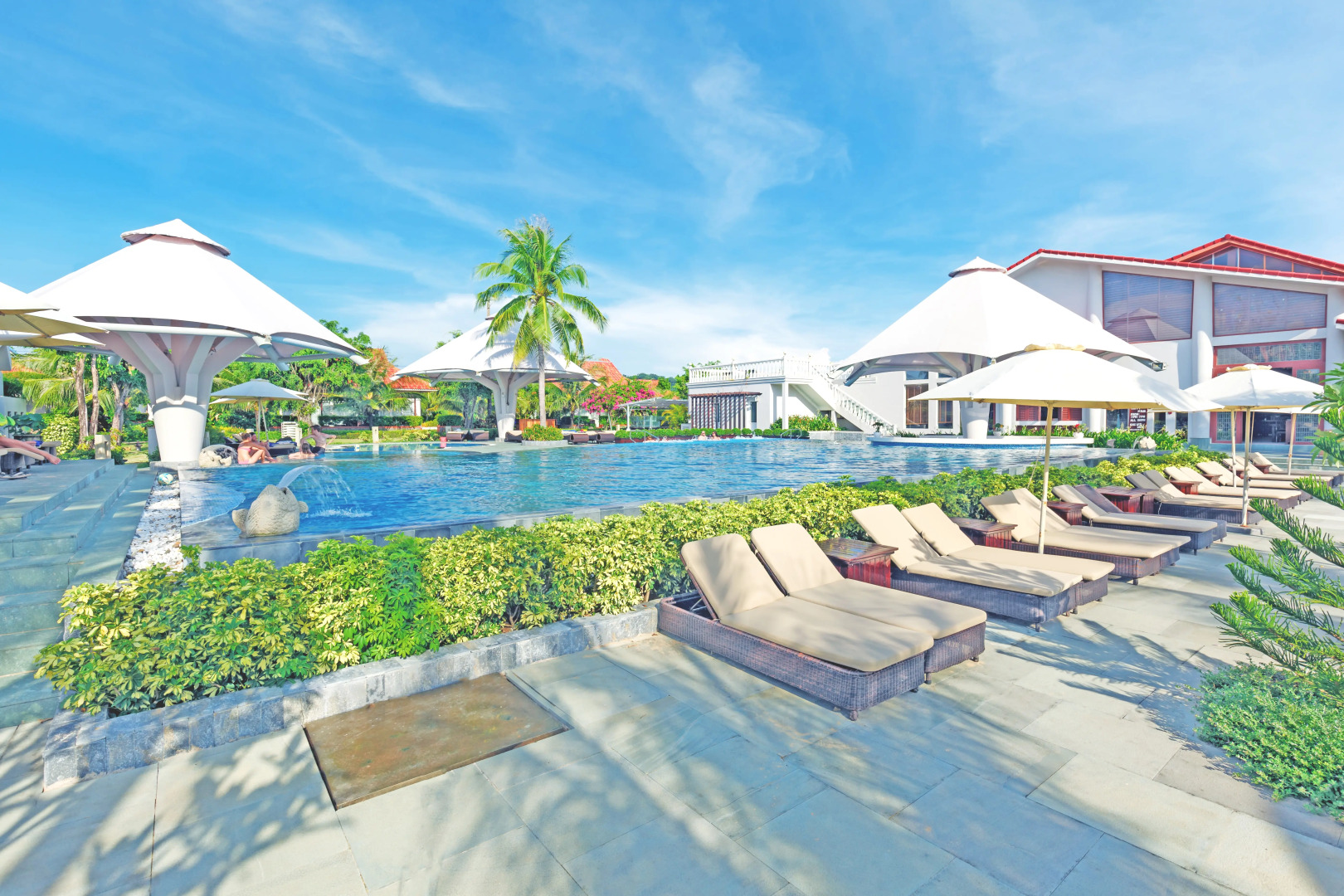 Курортный отель Mercury Phu Quoc Resort & Villas