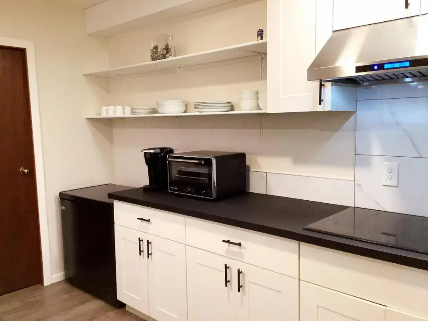 Stunning Ocean Mountain View 3 BR Suite