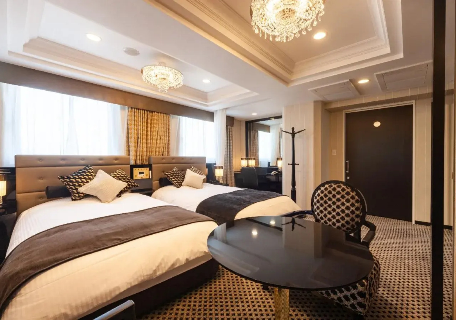 Отель Apa Hotel Pride Akasaka Kokkaigijidomae