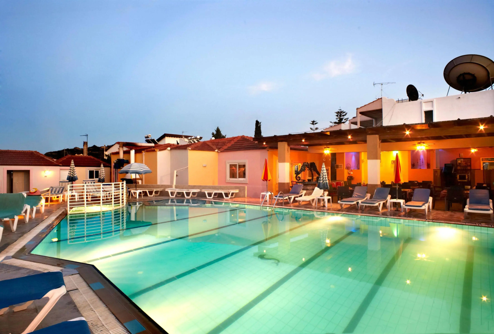 Marietta Hotel & Apartments