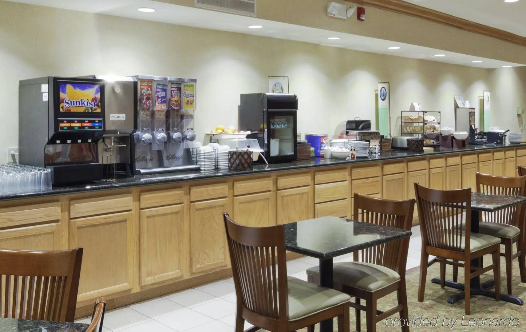 Holiday Inn Express & Suites Elyria by IHG
