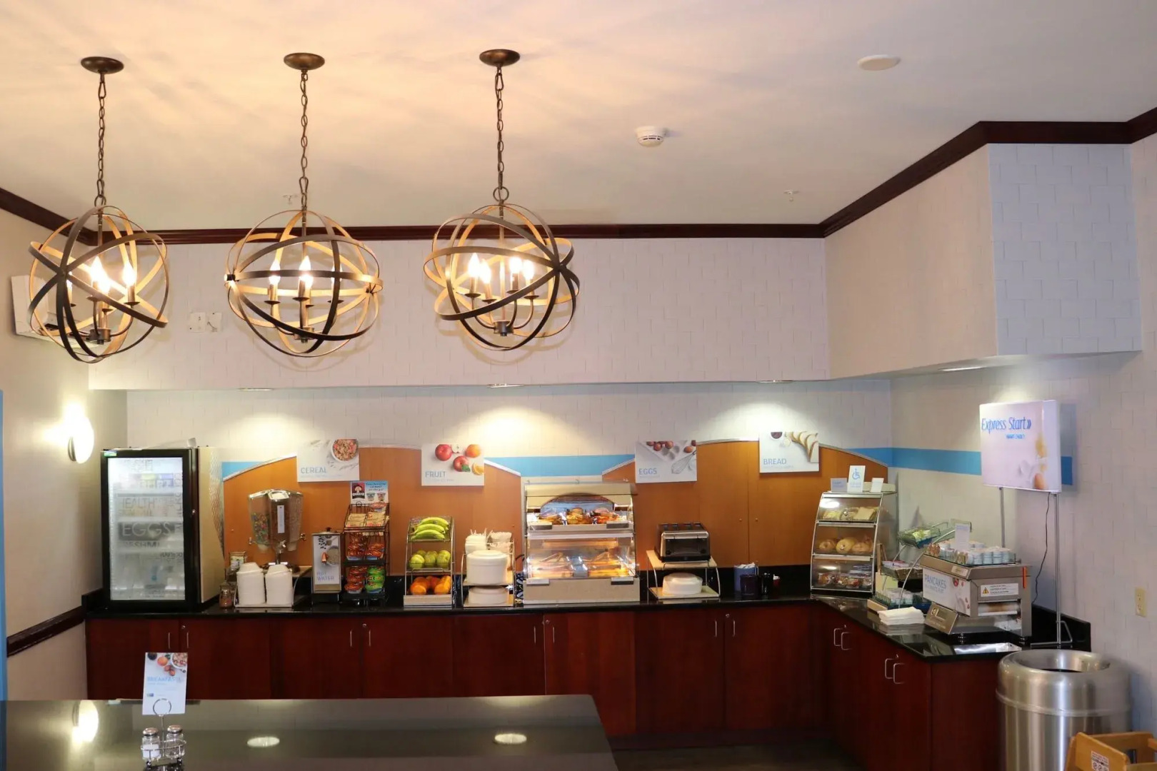 Holiday Inn Express & Suites Allentown West by IHG