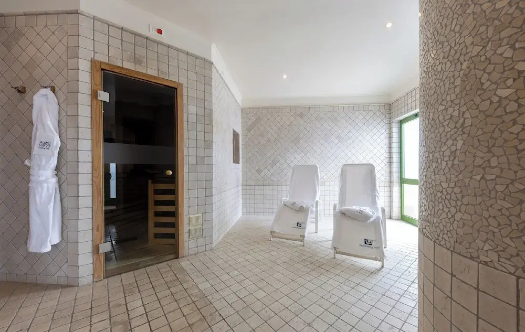 Porto Lotti Suite Hotel