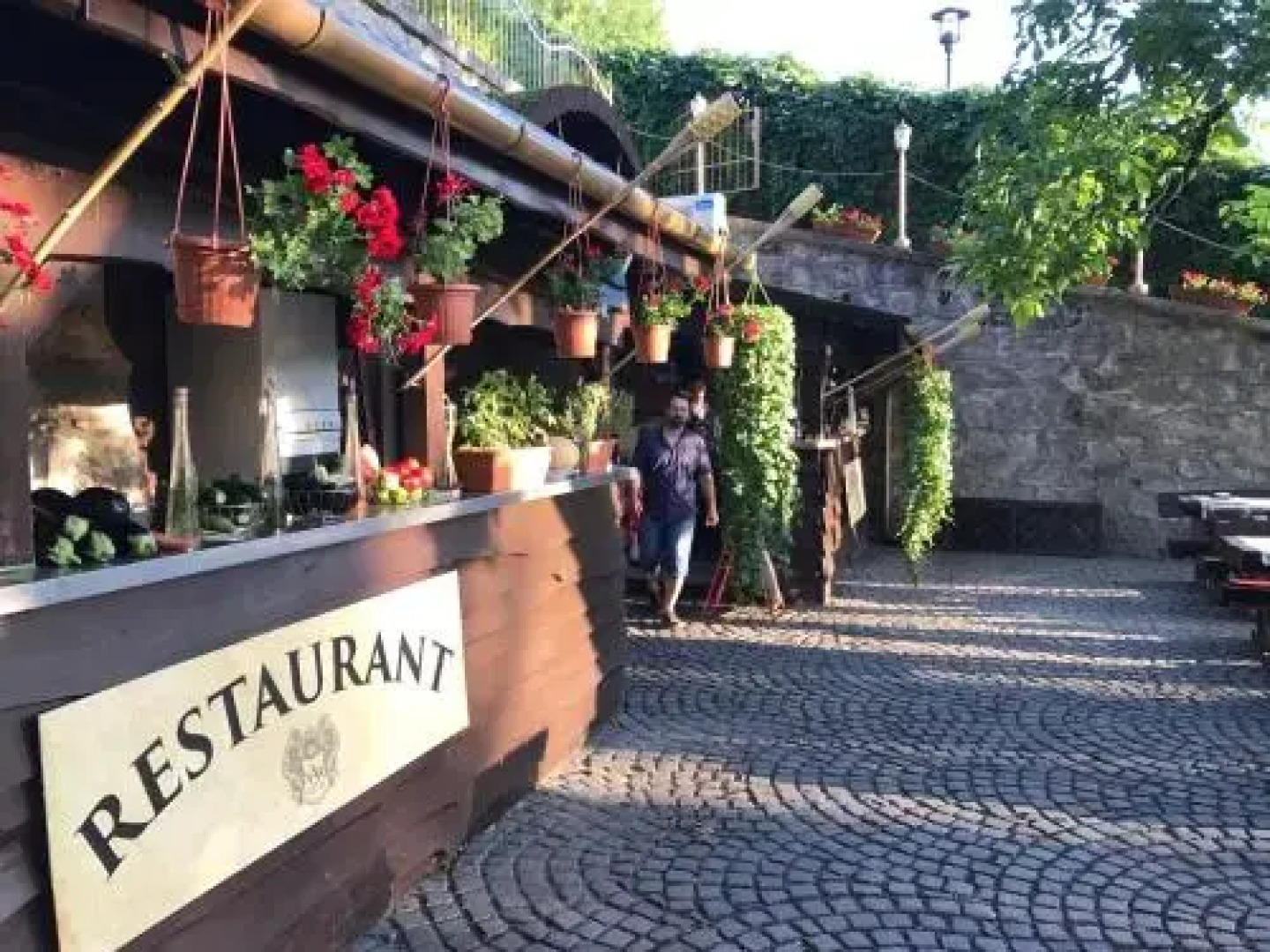 Mr. Görgey Art Hotel & Bistro